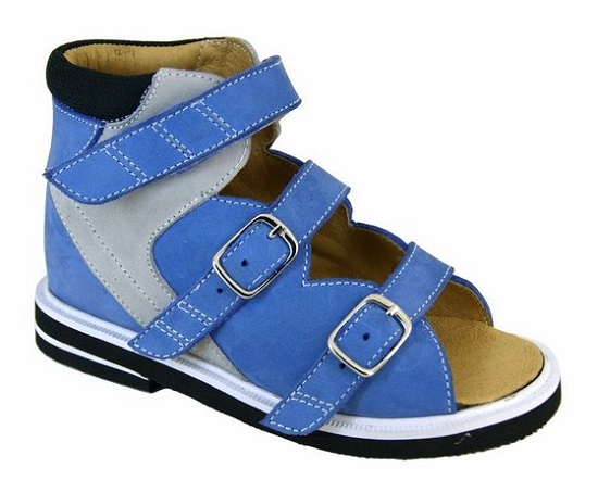 کفش طبی کودکانه