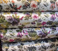 تهیه آسان انواع پارچه مبلی طرح دار