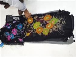 عرضه روز پارچه گلدار