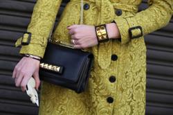 خرید مانتو متناسب با رنگ پوستتان