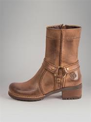 21d0b276e6579cf70312681c155d7dcd