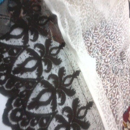 پارچه پرده ای گلدار