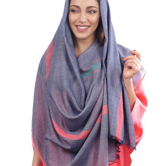 روسری تی تی