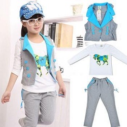 خریدار لباس بچه گانه قشم