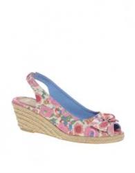 50b8e77eb7d550c10d122d9aaf25a252