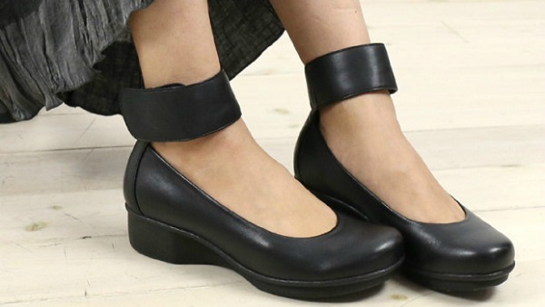 کفش طبی زنانه