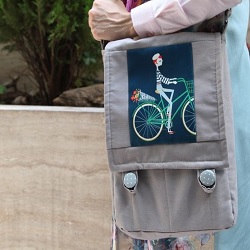 خرید کیف زنانه ای سایز کوچک مدل آونگ