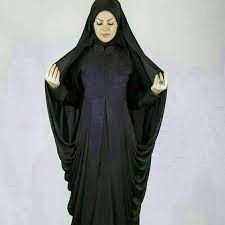 برندهای معروف چادر آستین دار