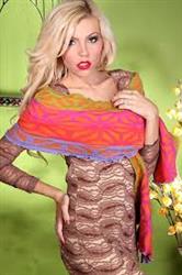 خرید اینترنتی شال های رنگی و متنوع