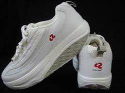 6ca03ee7dc1ad0505656c49a222a2927