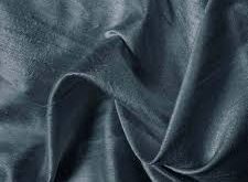 عرضه انواع پارچه ابریشم طبیعی