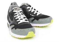 بازار تولید کفش ورزشی مردانه