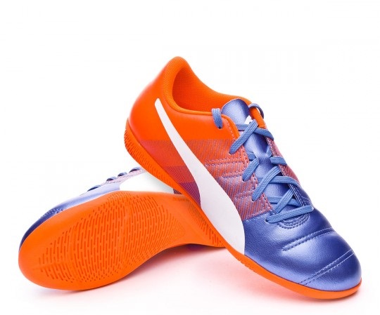 کفش ورزشی فوتسال