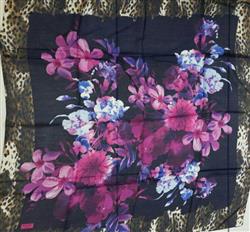 متنوع ترین روسری های گل دار در همدان