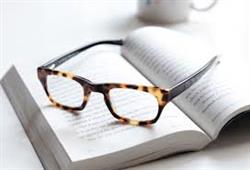 فروشگاه عینک طبی مردانه زیبا