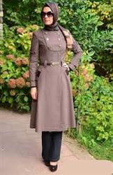 فروشنده جدیدترین مدل مانتوهای عید