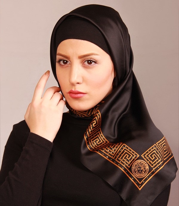 روسری مشکی