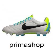 انواع کفش ورزشی فوتبال عمده