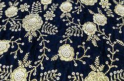 فروش متری پارچه مخمل نگین دار