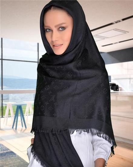 روسری مشکی
