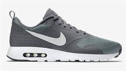 صادرات کفش اسپرت نایک