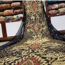 پارچه لباس کردی در بازار غرب کشور