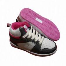 لیست قیمت انواع کفش اسپرت بچه گانه