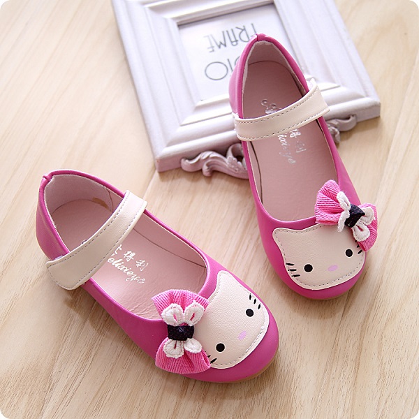 برند کفش بچه گانه